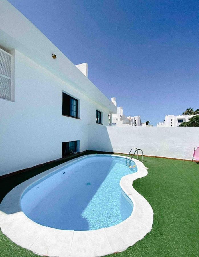 Long Beach Surf House Коральео Экстерьер фото